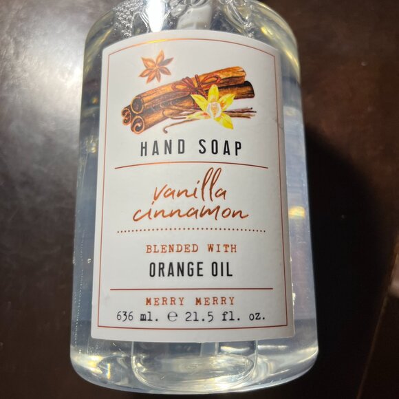 Vanilla Hand Soaps (Vanilla Cinnamon & Warm Vanilla ) (TWO / new / w/a/x) - Picture 10 of 16